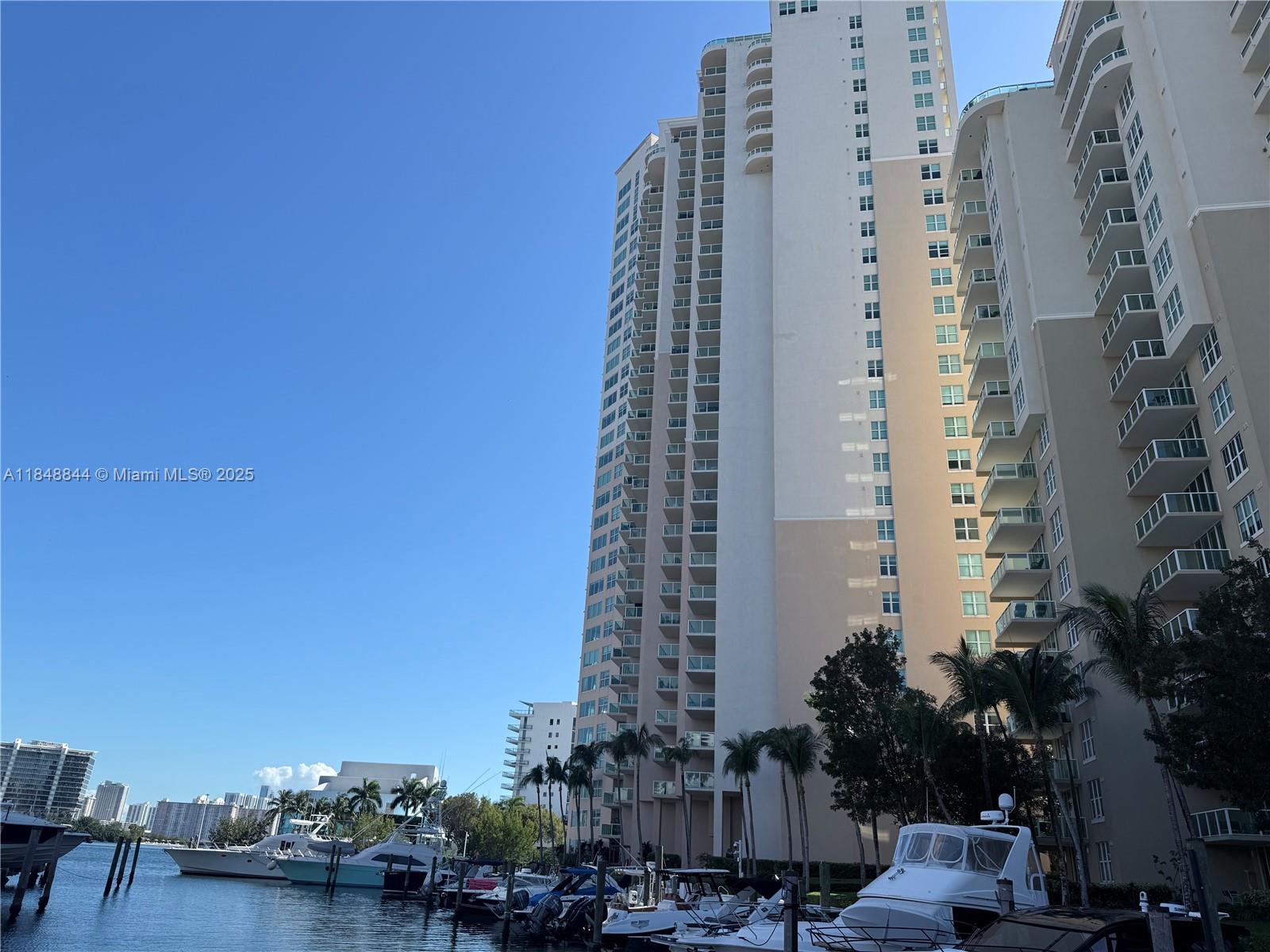 image Aventura Marina Condo38