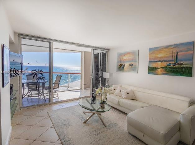6767 Collins Ave #1608