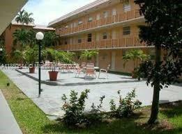 4655 Palm Ave #209