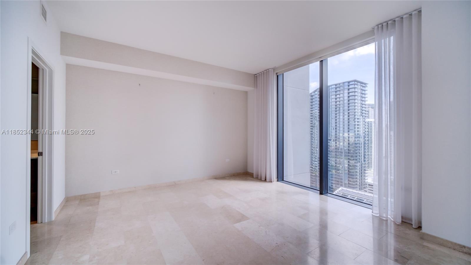 image Rise Condo27
