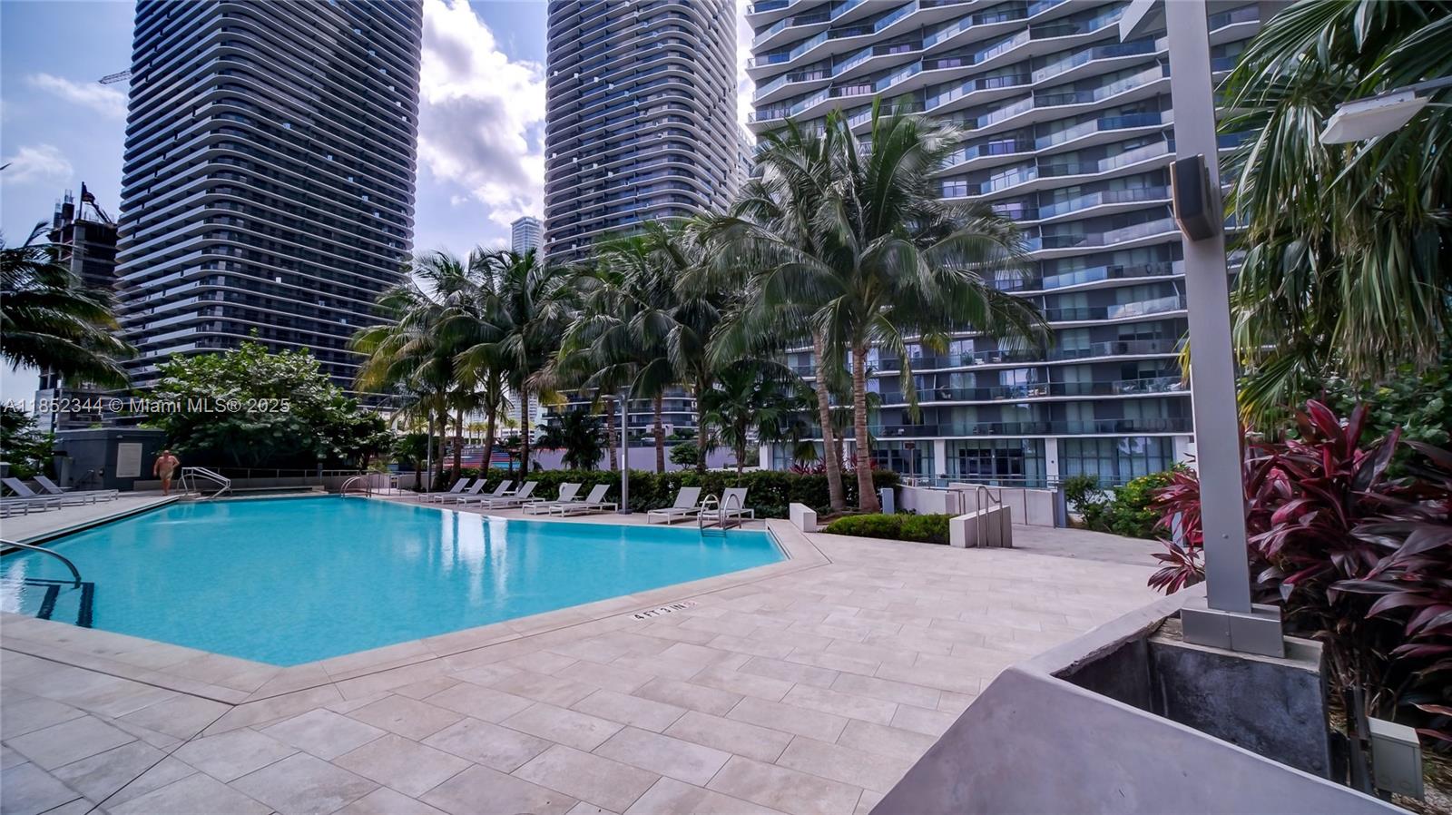 image Rise Condo34