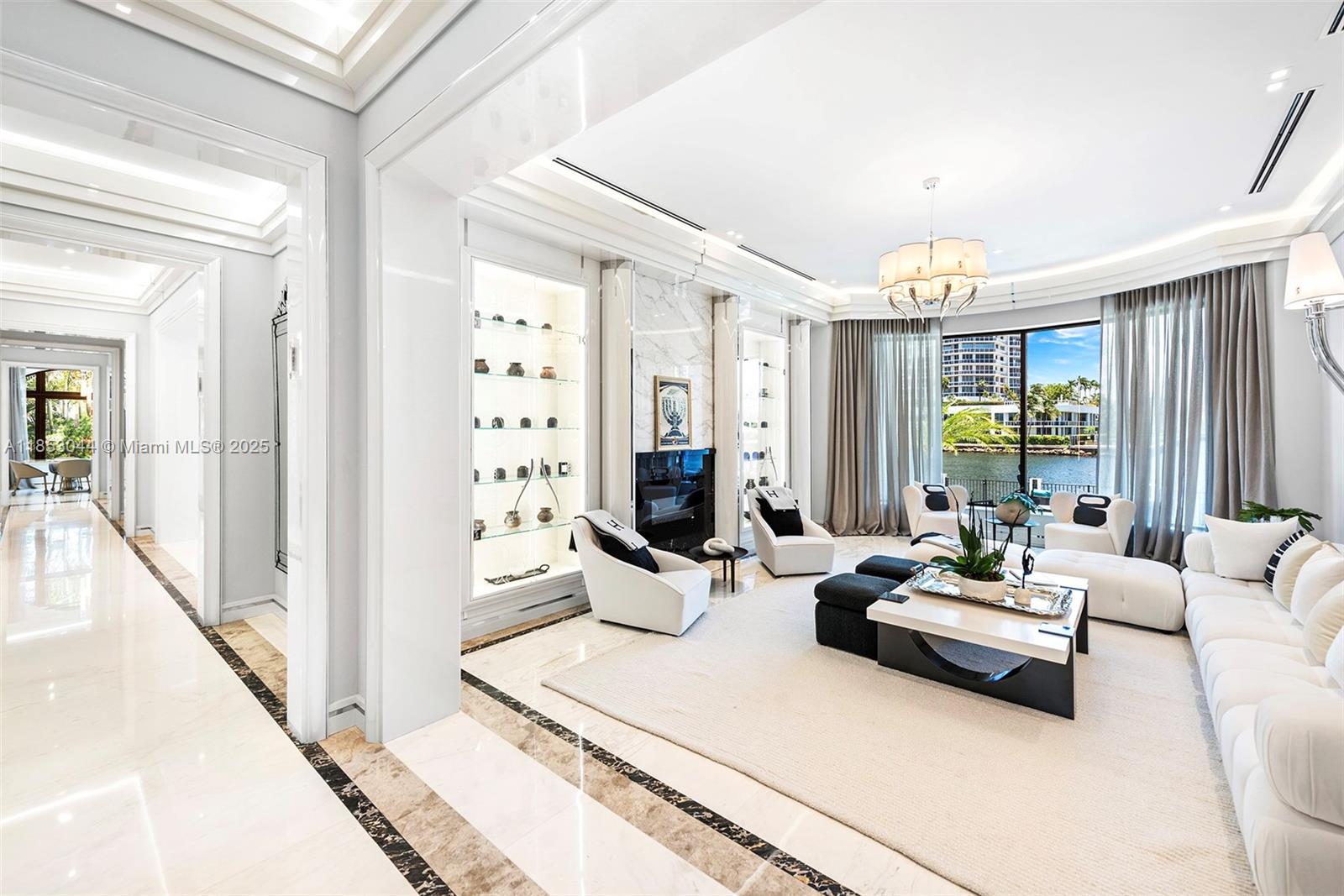 498 N Parkway Pkwy #498 Golden Beach, FL 33160