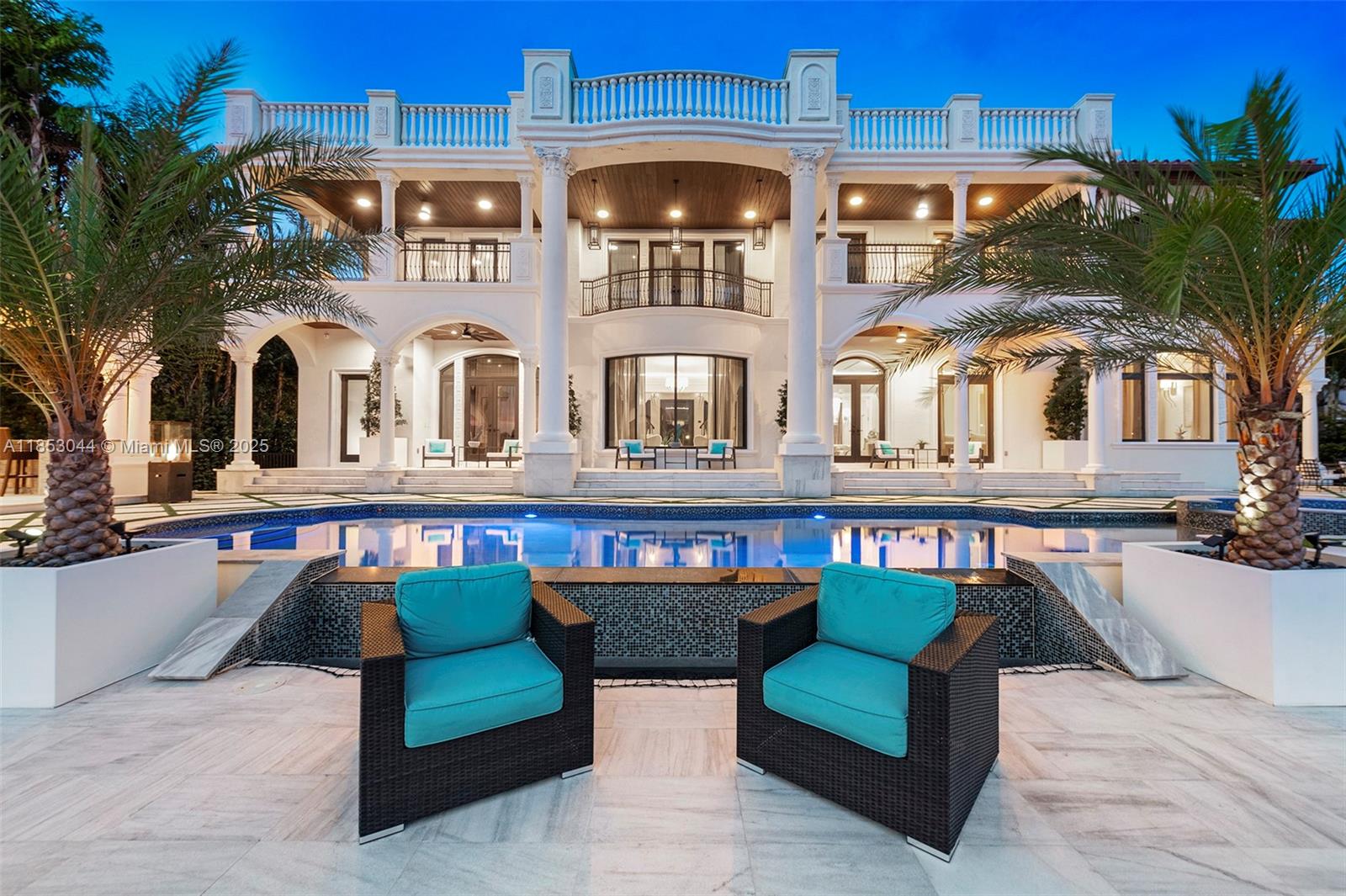 498 N Parkway Pkwy #498 Golden Beach, FL 33160