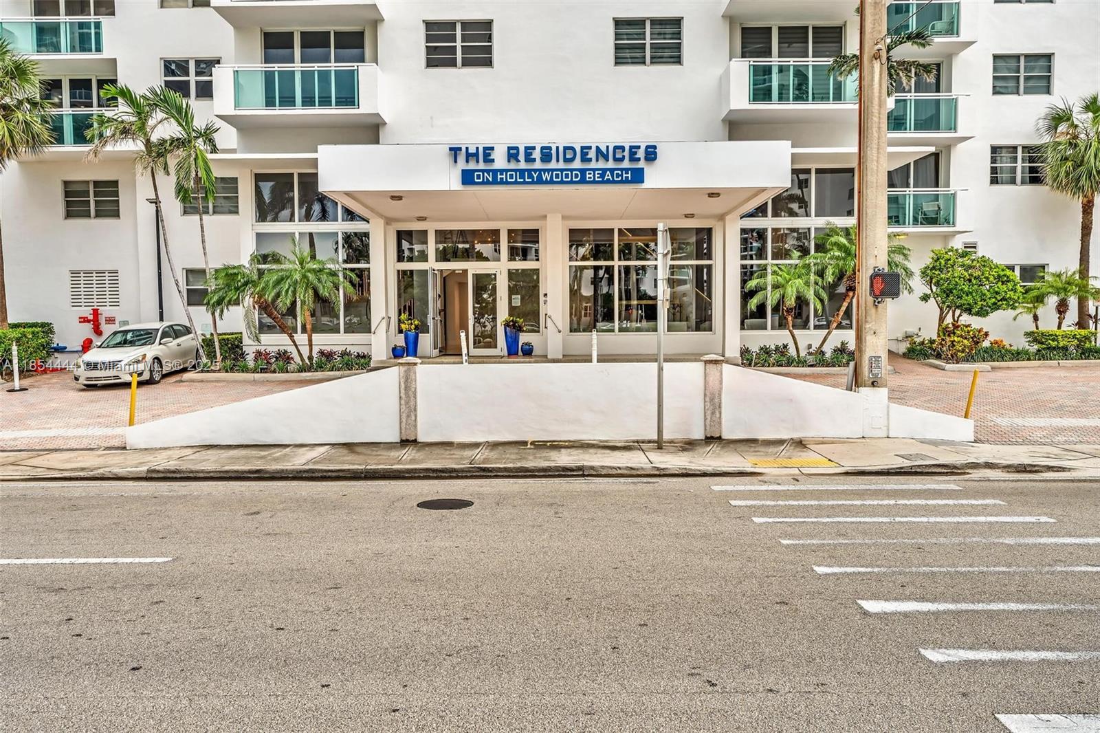 3000 S Ocean Dr #1210
