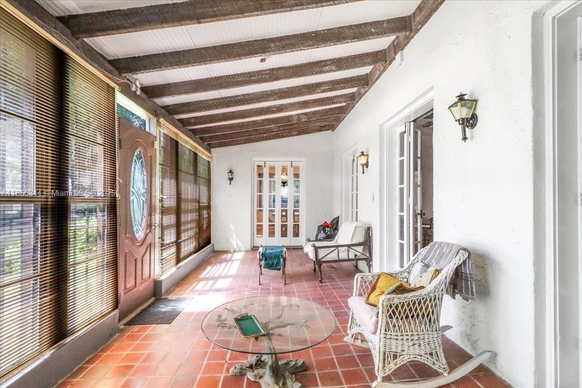 5900 NE 5th Ave Miami, FL 33137