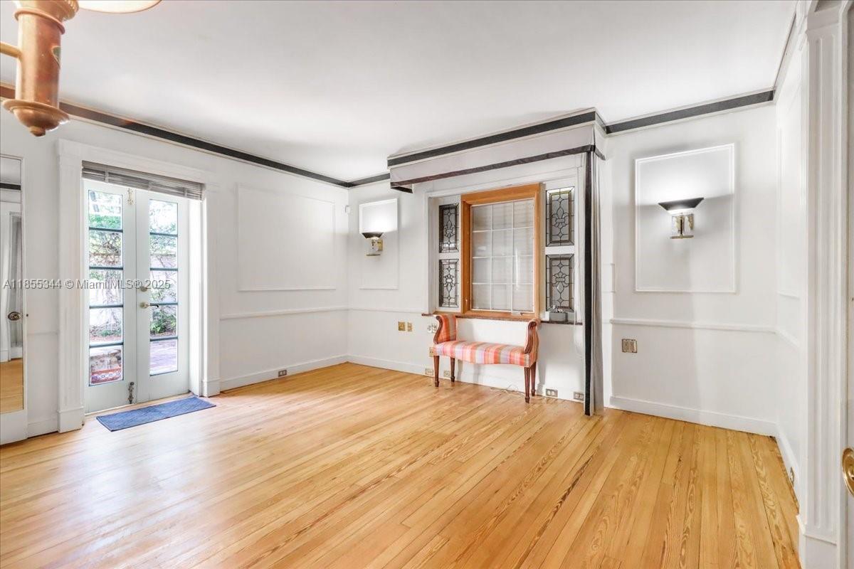 5900 NE 5th Ave Miami, FL 33137