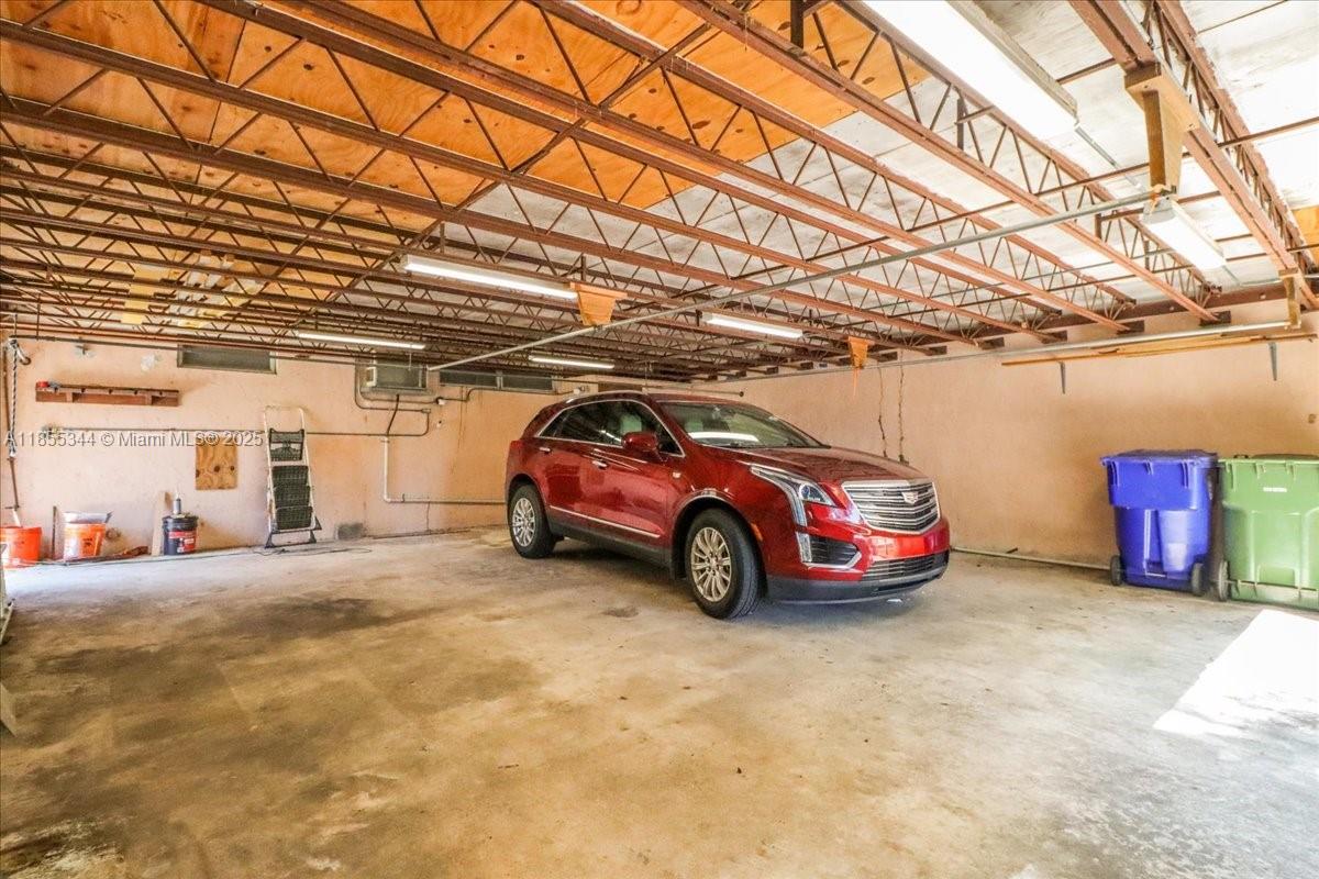 5900 NE 5th Ave Miami, FL 33137