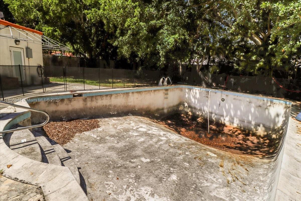 5900 NE 5th Ave Miami, FL 33137