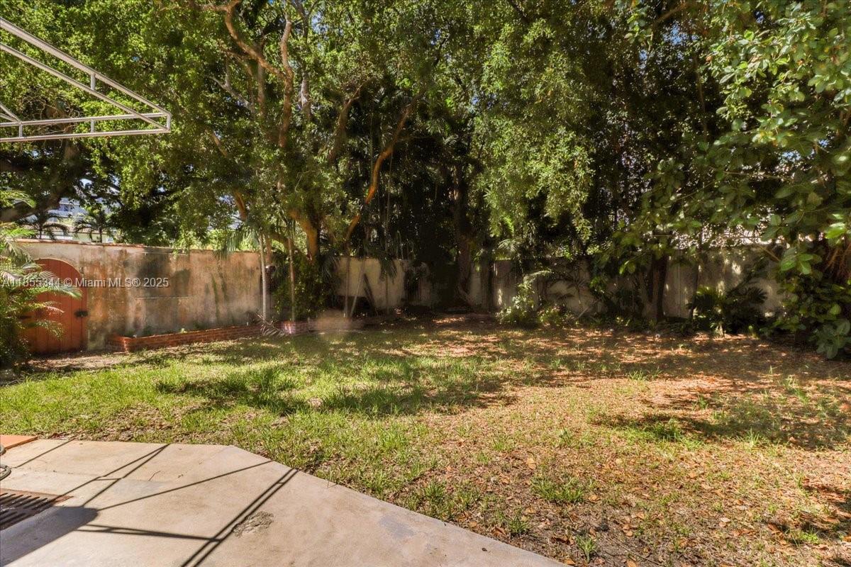 5900 NE 5th Ave Miami, FL 33137