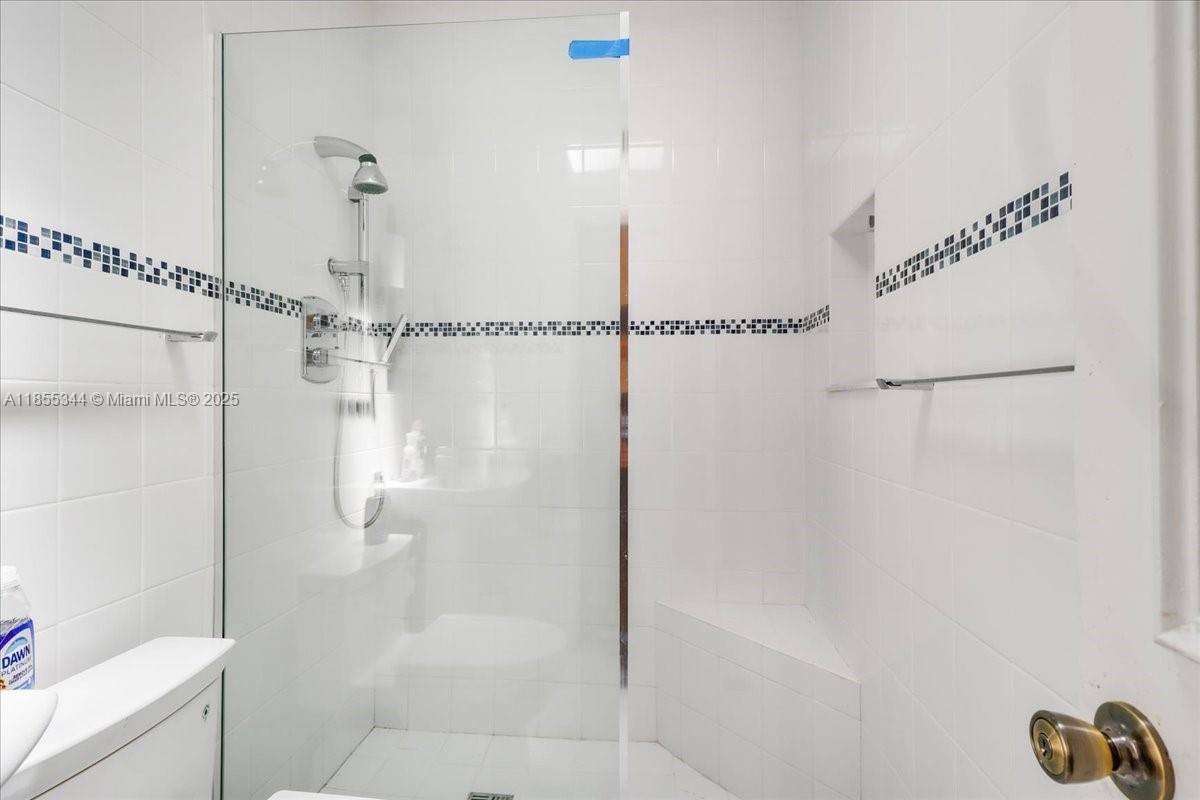 5900 NE 5th Ave Miami, FL 33137