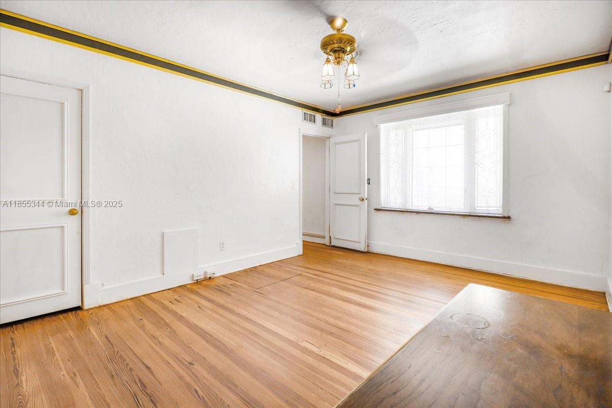 5900 NE 5th Ave Miami, FL 33137