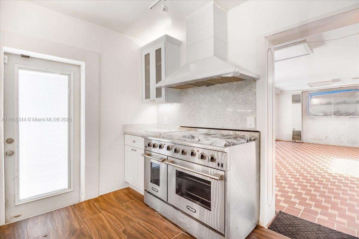 5900 NE 5th Ave Miami, FL 33137