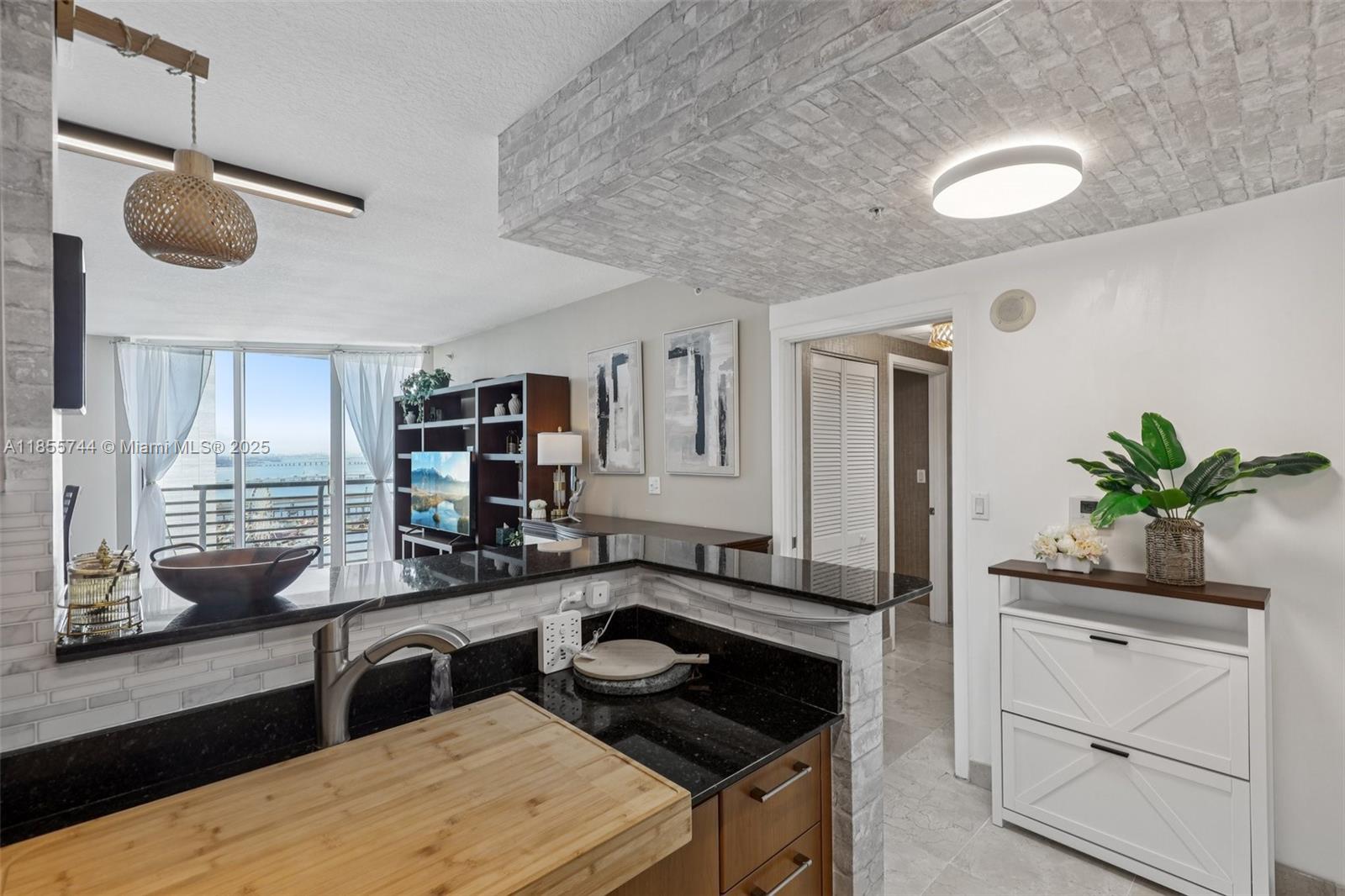 image One Miami East Condo12