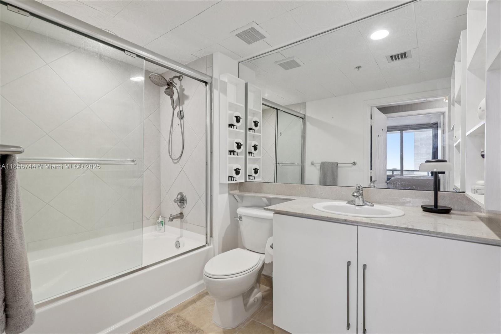 image One Miami East Condo15