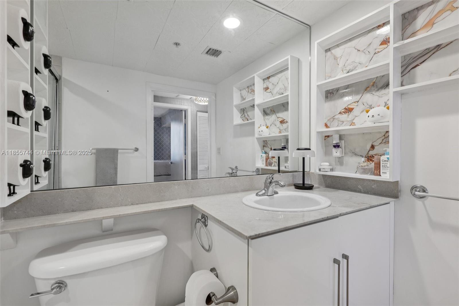 image One Miami East Condo17