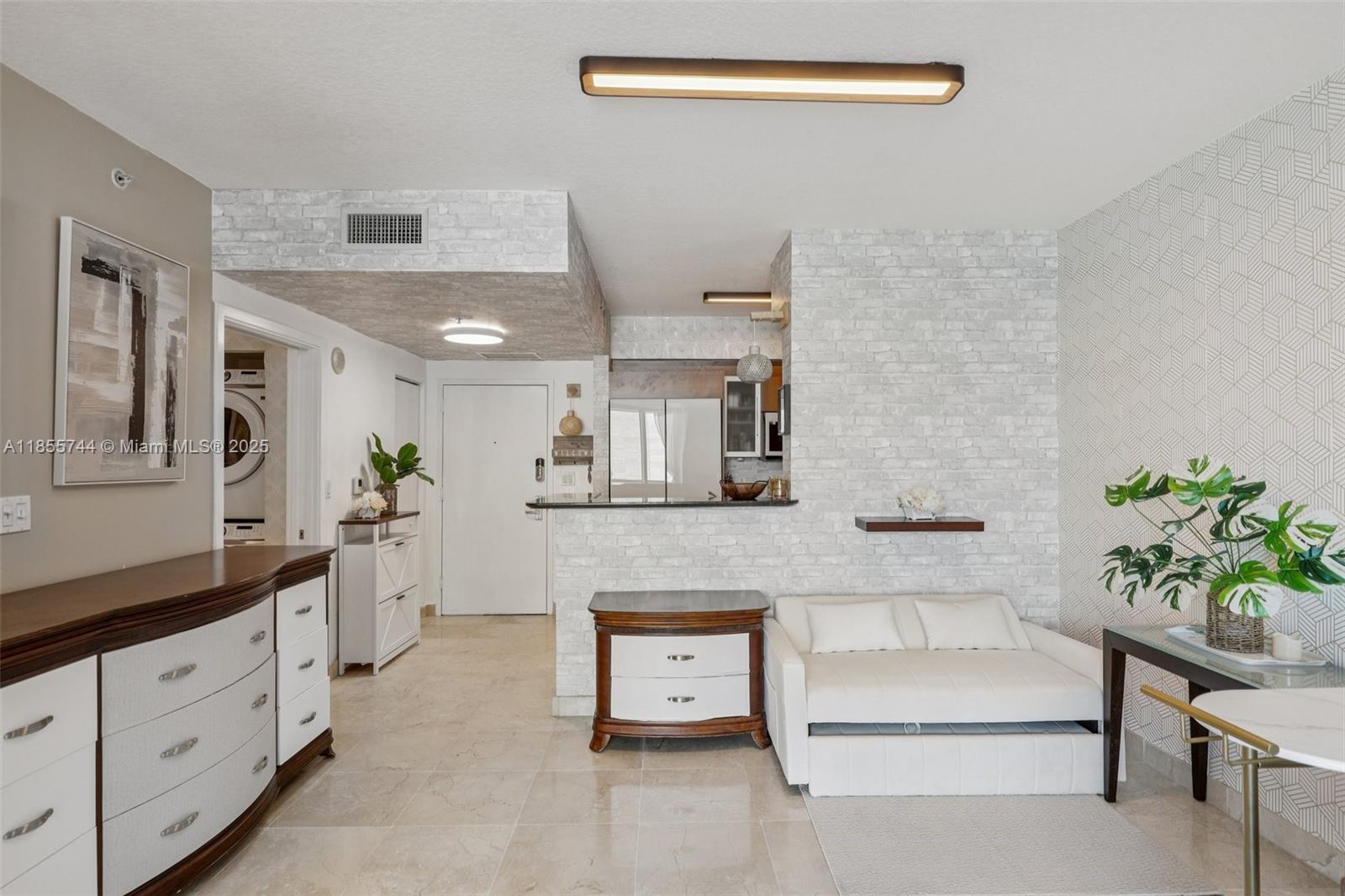 image One Miami East Condo3