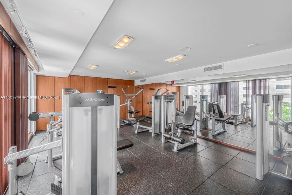 image One Miami East Condo41
