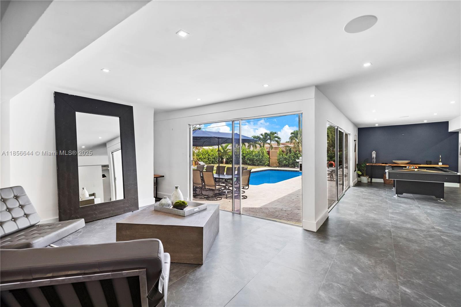 4322 Polk St Hollywood, FL 33021