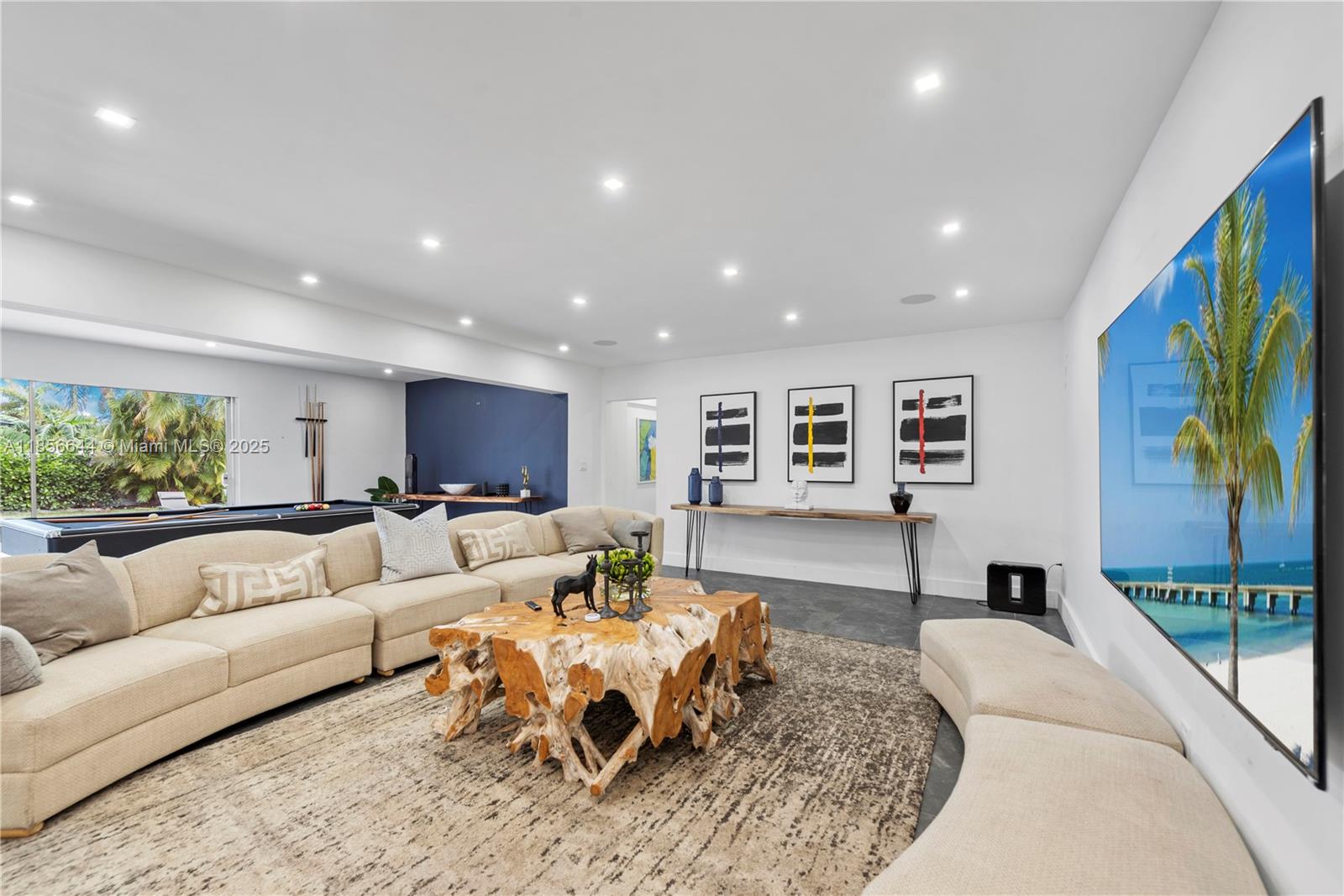 4322 Polk St Hollywood, FL 33021