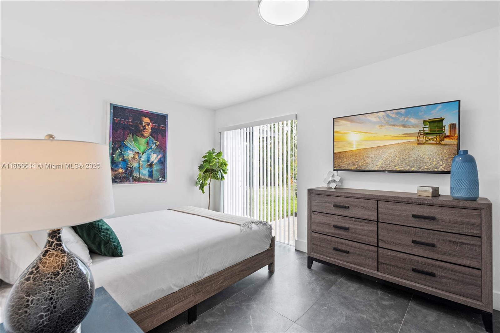 4322 Polk St Hollywood, FL 33021