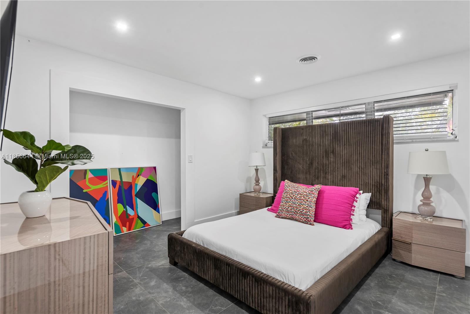 4322 Polk St Hollywood, FL 33021