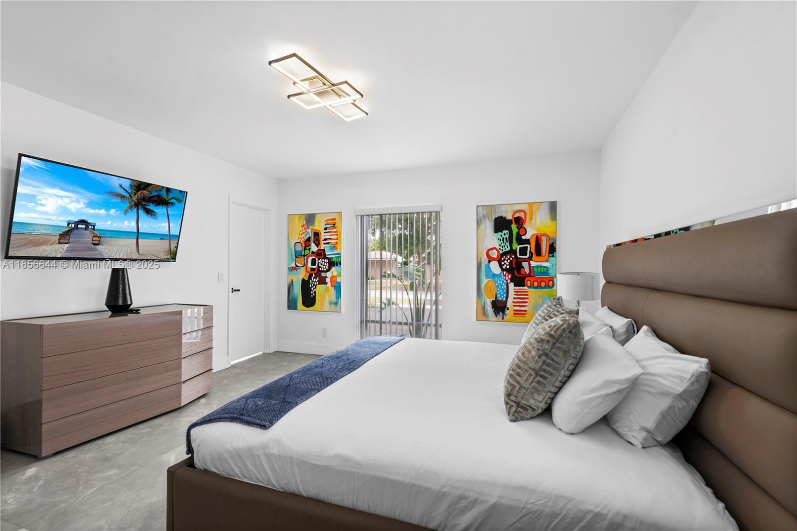 4322 Polk St Hollywood, FL 33021