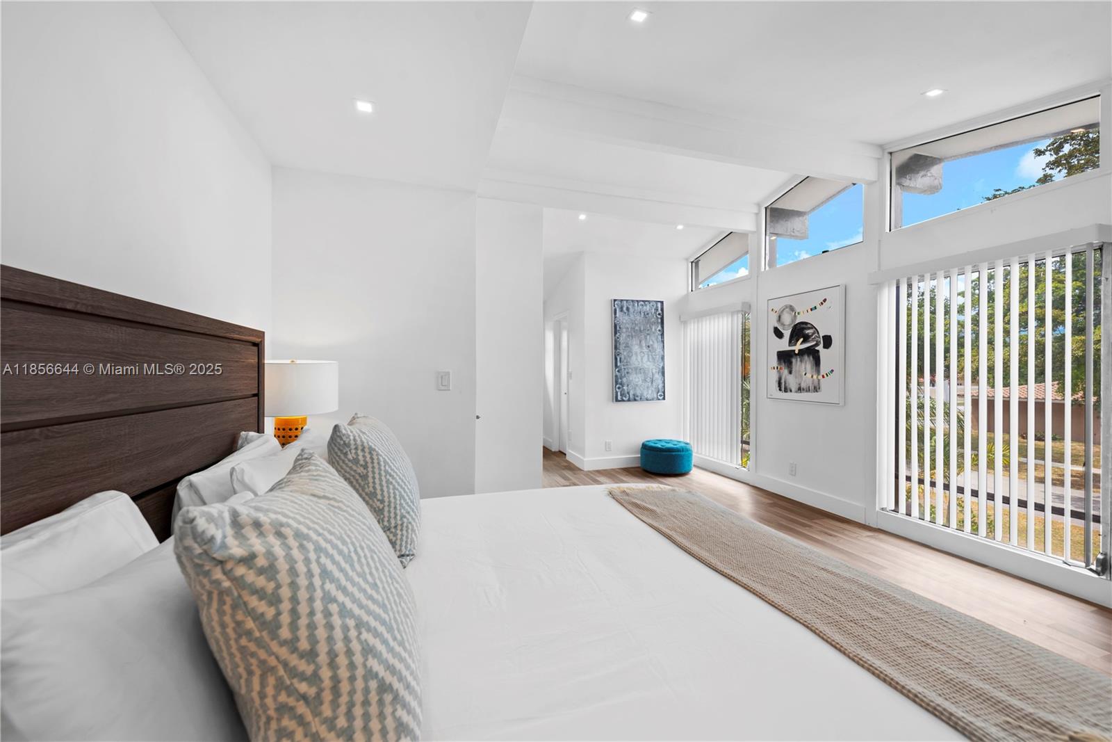 4322 Polk St Hollywood, FL 33021