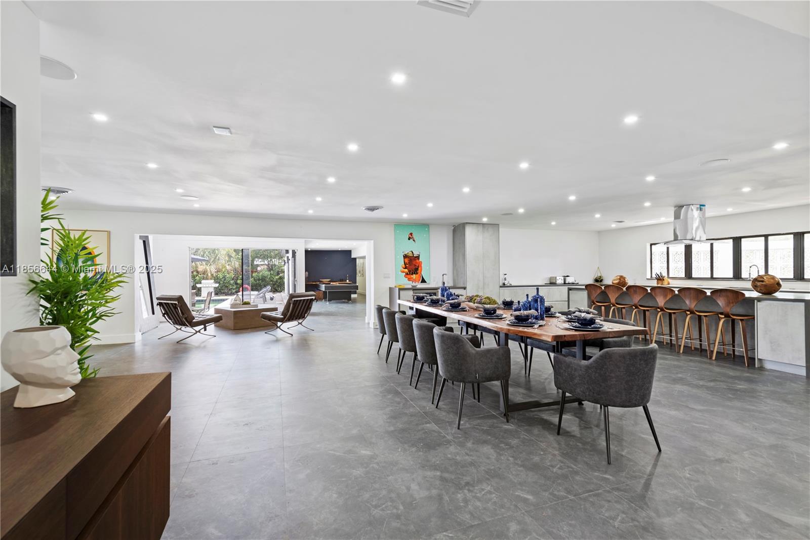 4322 Polk St Hollywood, FL 33021