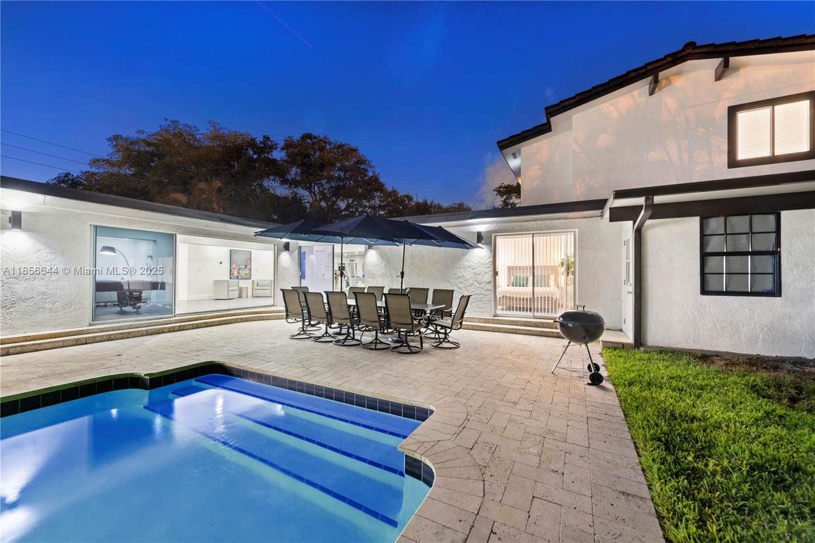 4322 Polk St Hollywood, FL 33021