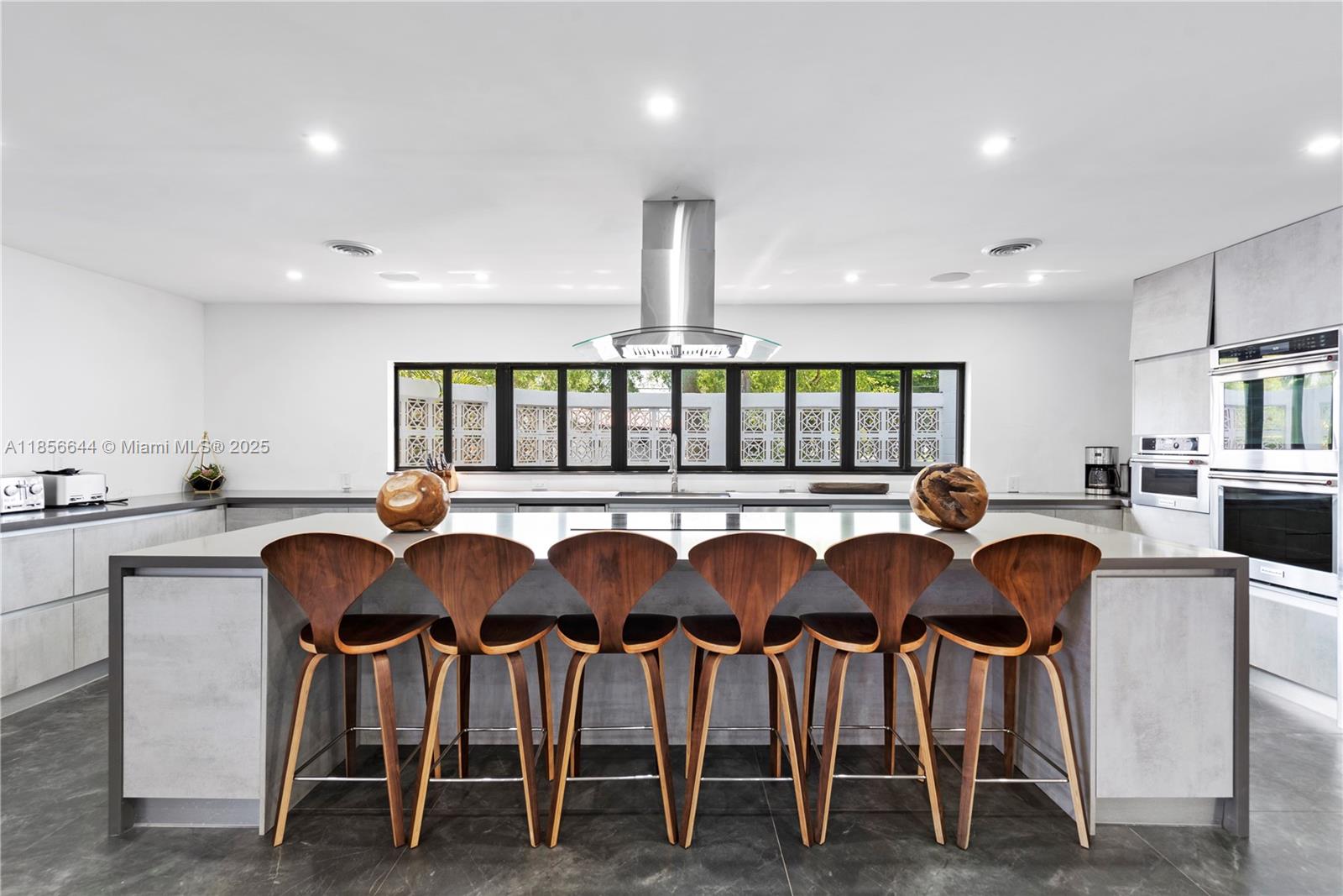 4322 Polk St Hollywood, FL 33021