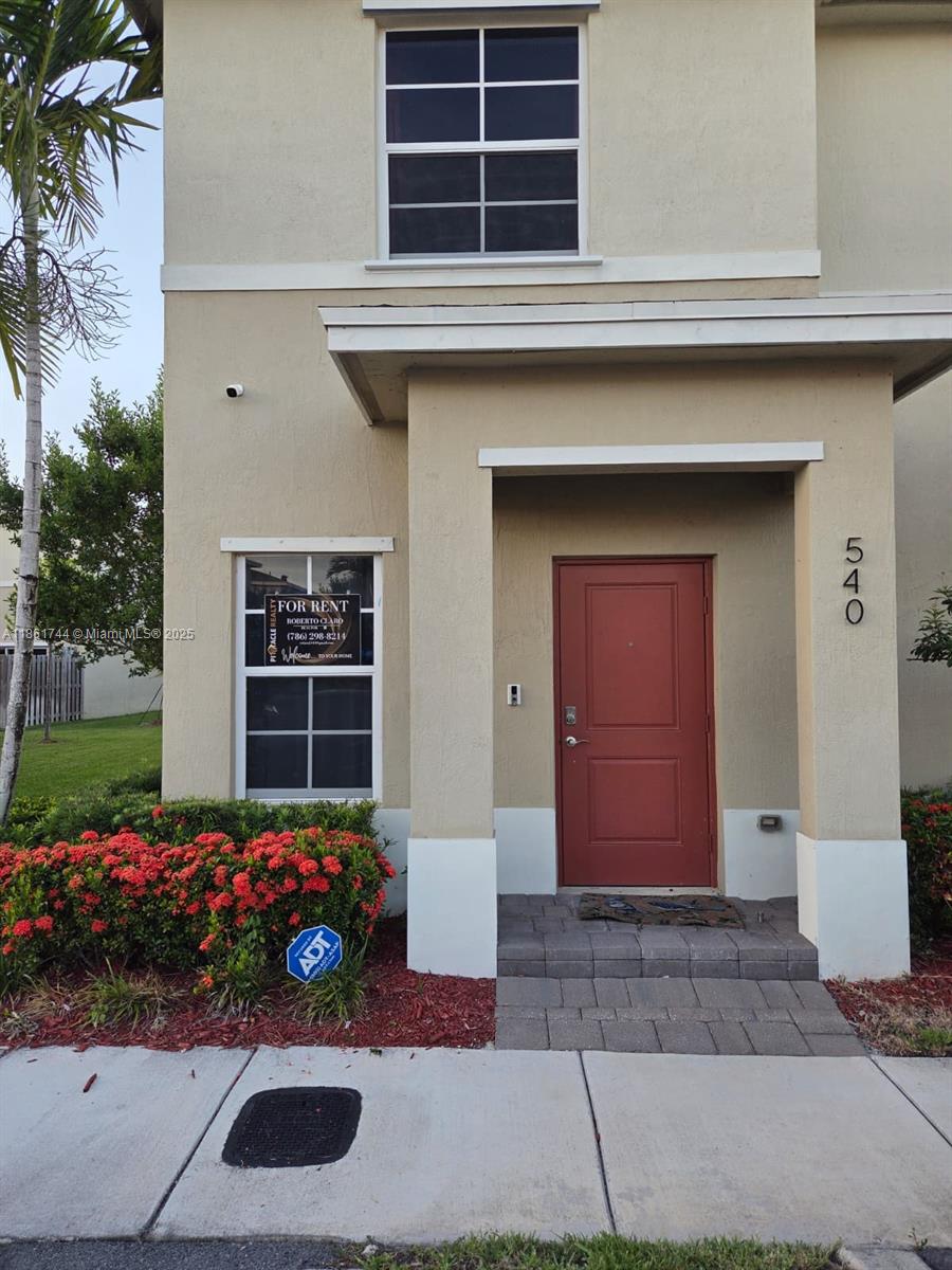 540 NE 5th Ter