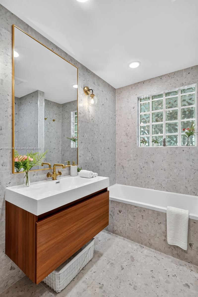 2095 Keystone Blvd #2095 North Miami, FL 33181