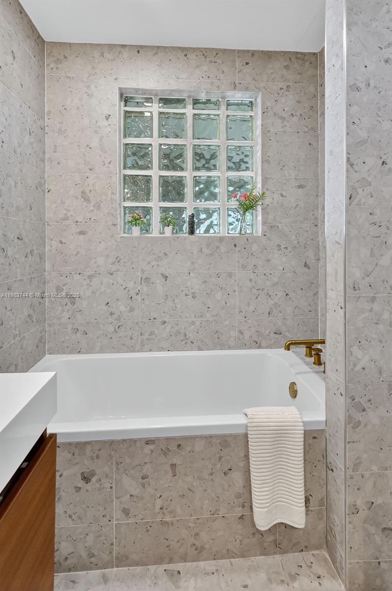 2095 Keystone Blvd #2095 North Miami, FL 33181