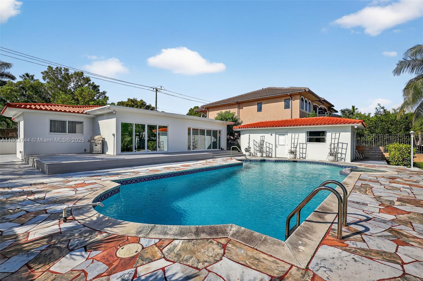 2095 Keystone Blvd #2095 North Miami, FL 33181