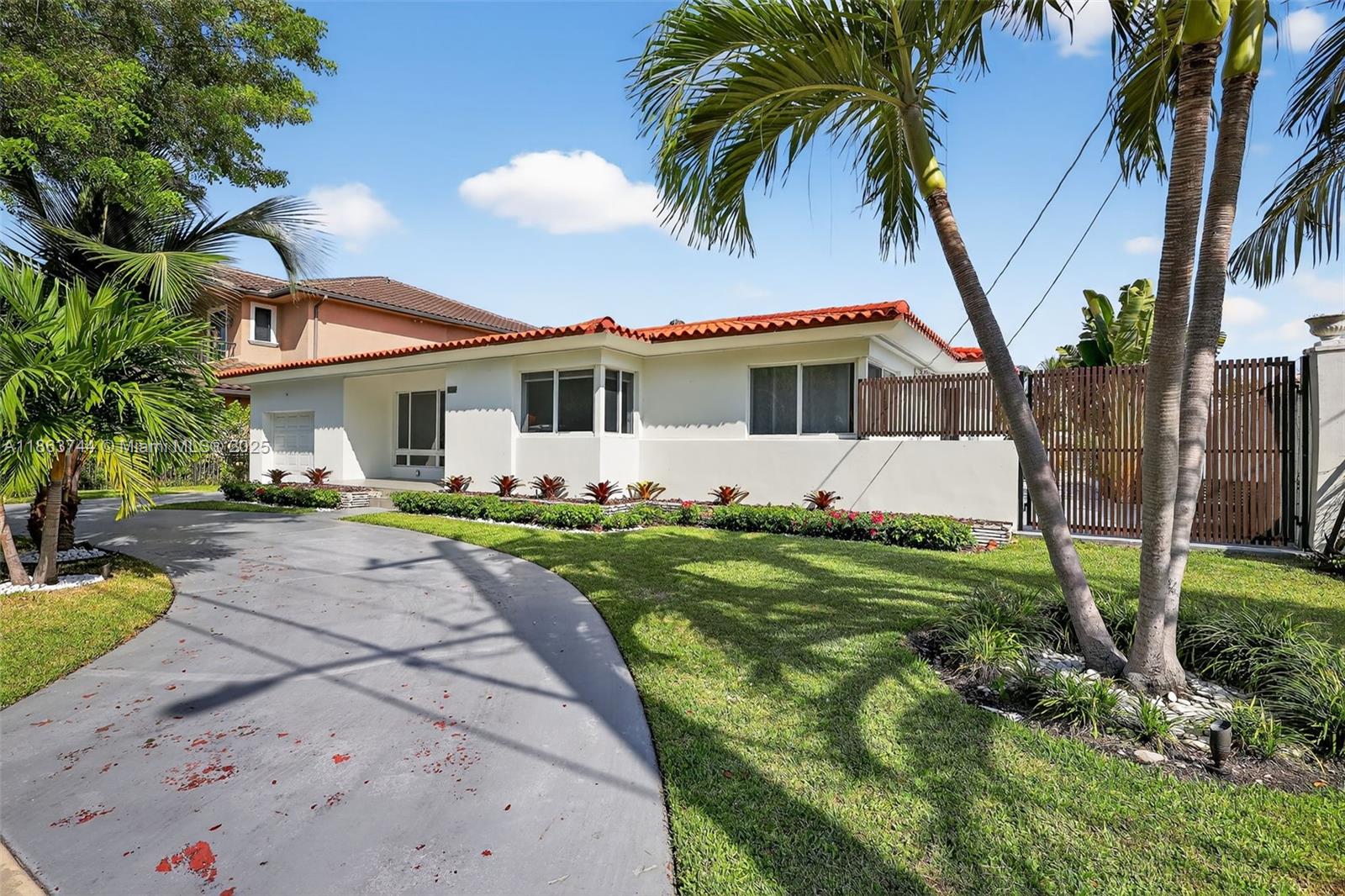 2095 Keystone Blvd #2095 North Miami, FL 33181