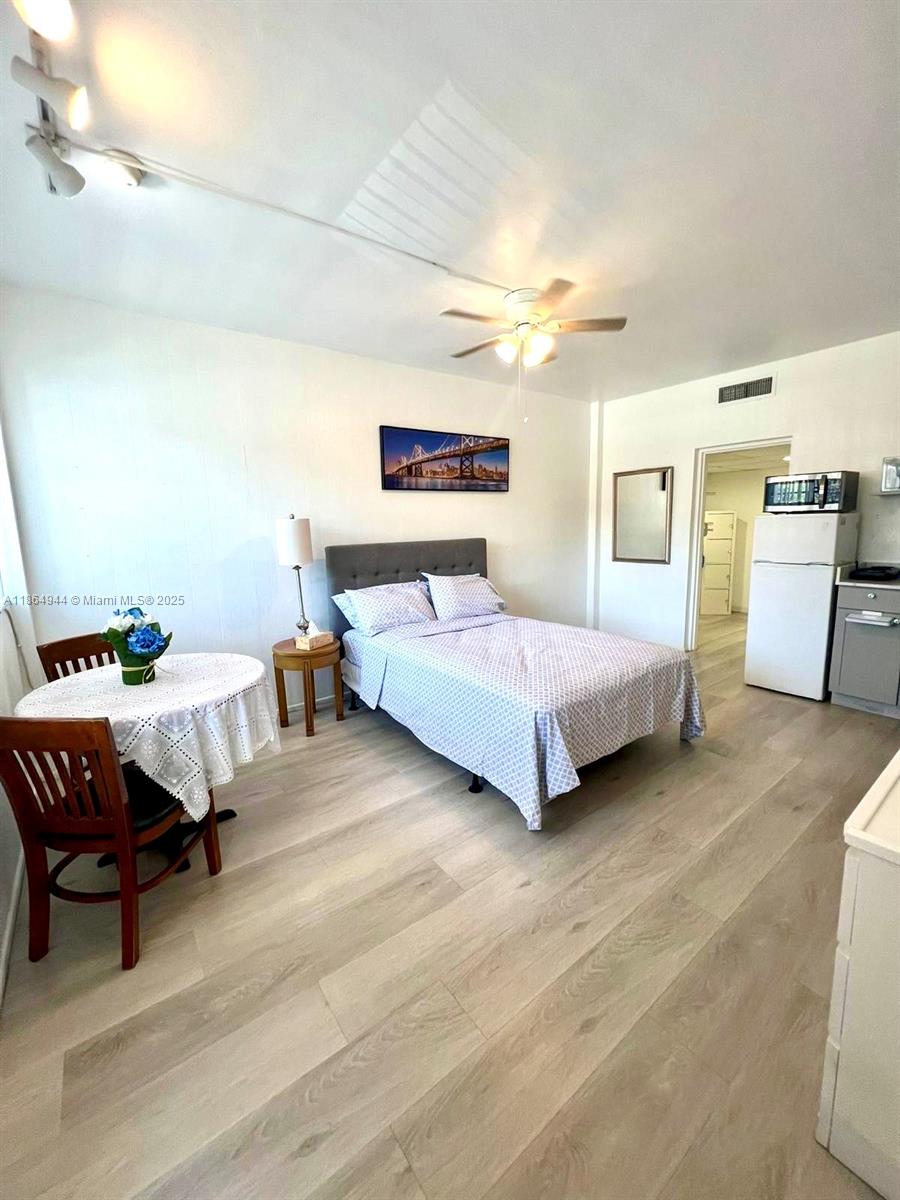 26 Diplomat Pkwy #2263