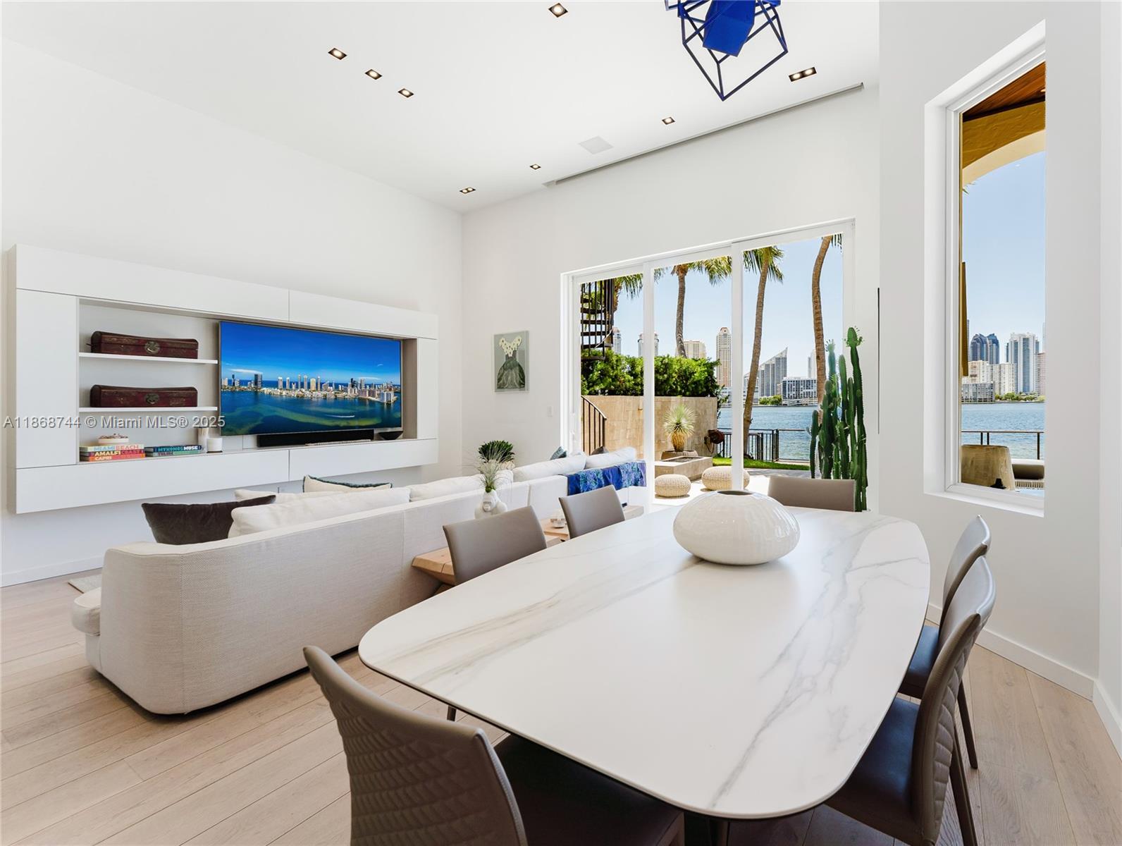 3916 Island Estates Dr Aventura, FL 33160