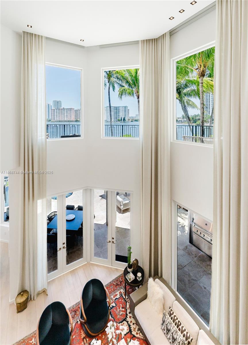 3916 Island Estates Dr Aventura, FL 33160