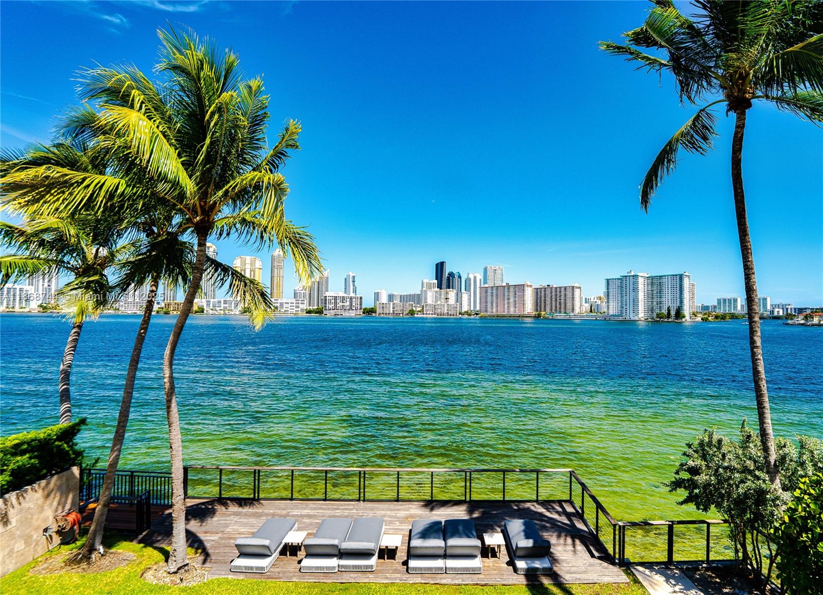 3916 Island Estates Dr Aventura, FL 33160