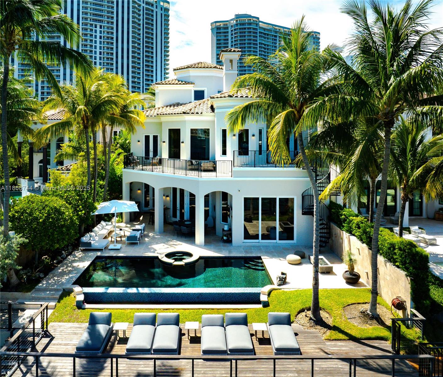 3916 Island Estates Dr Aventura, FL 33160