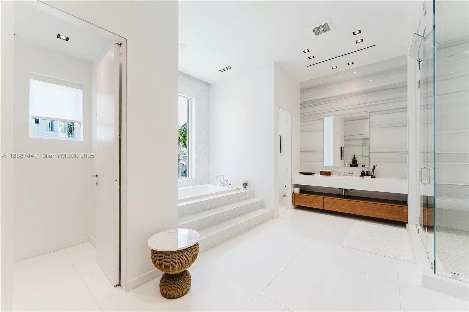 3916 Island Estates Dr Aventura, FL 33160