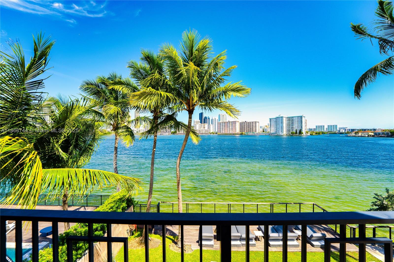 3916 Island Estates Dr Aventura, FL 33160