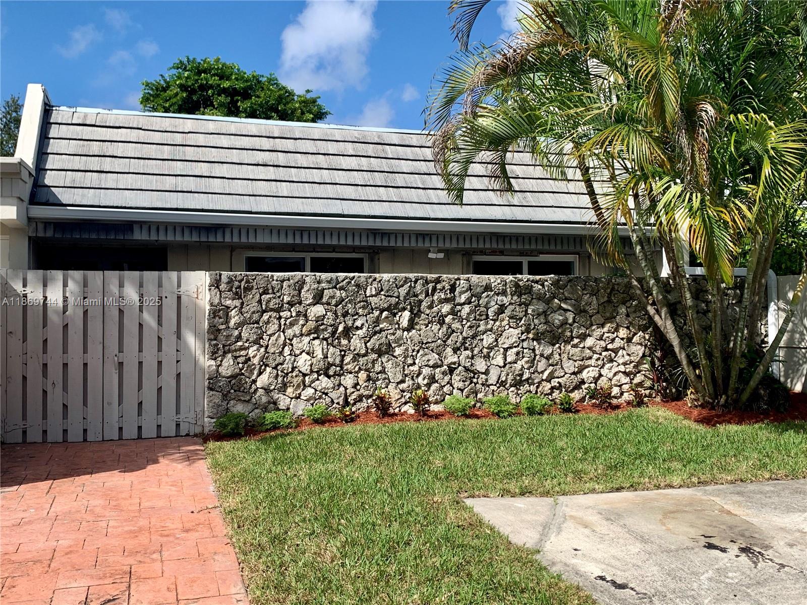 8230 SW 81st Ct