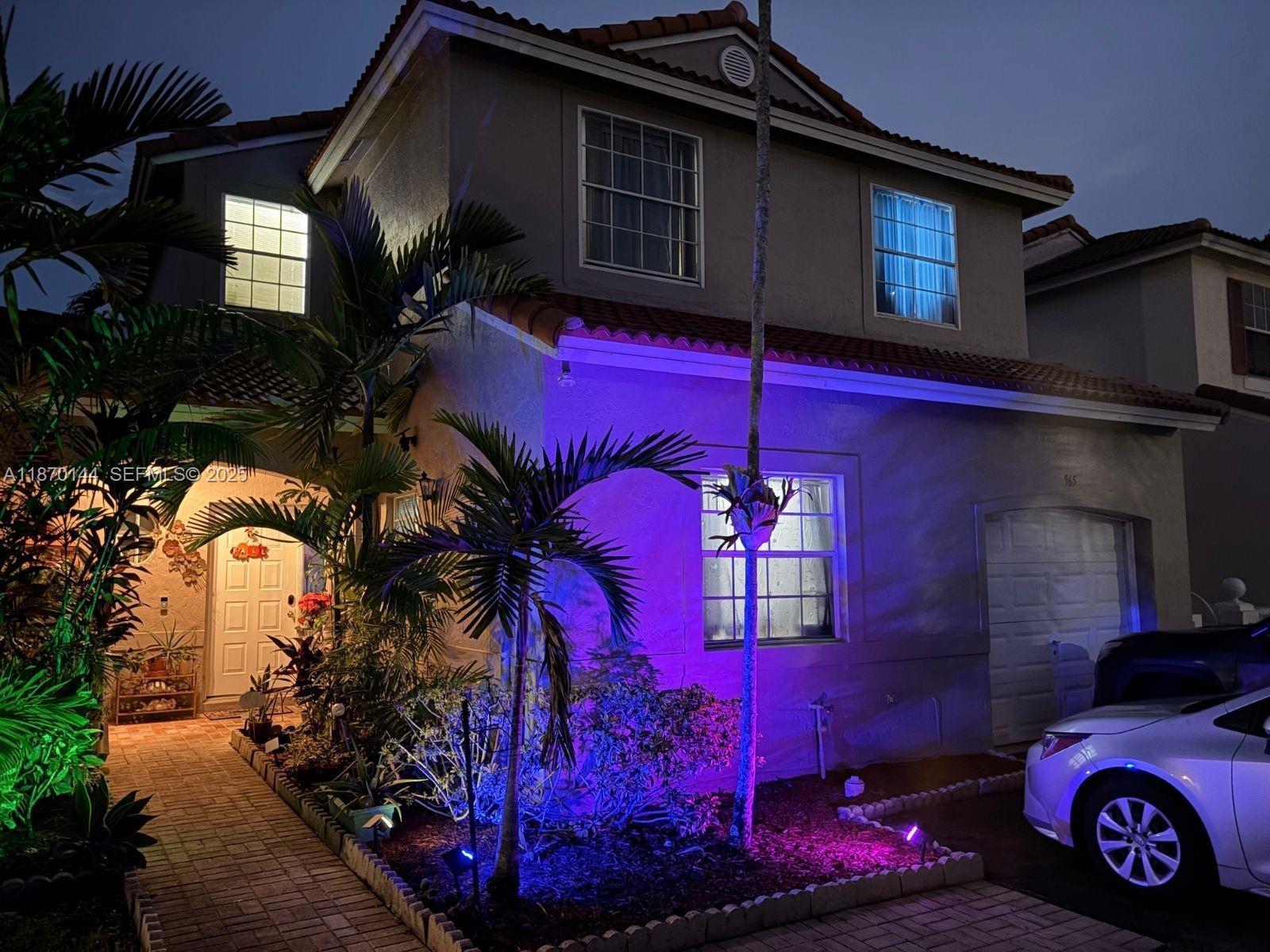 965 SW 180th Ter Pembroke Pines, FL 33029