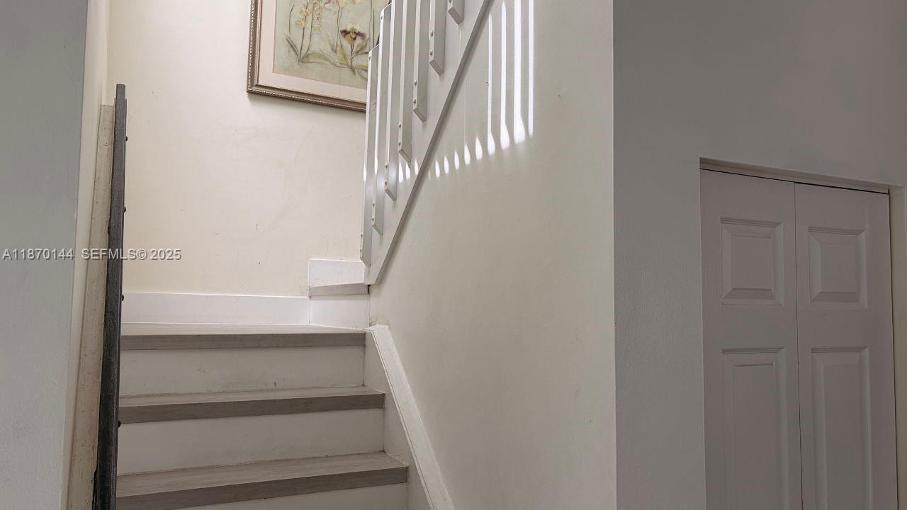 965 SW 180th Ter Pembroke Pines, FL 33029