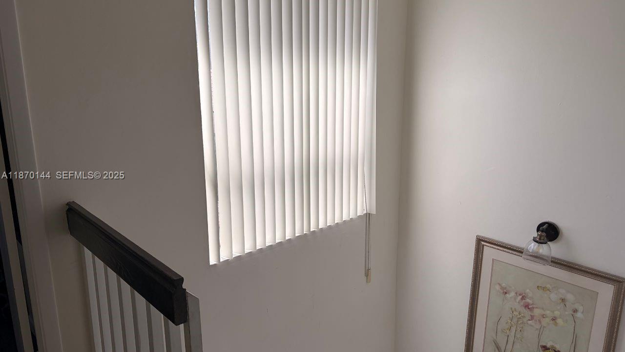 965 SW 180th Ter Pembroke Pines, FL 33029