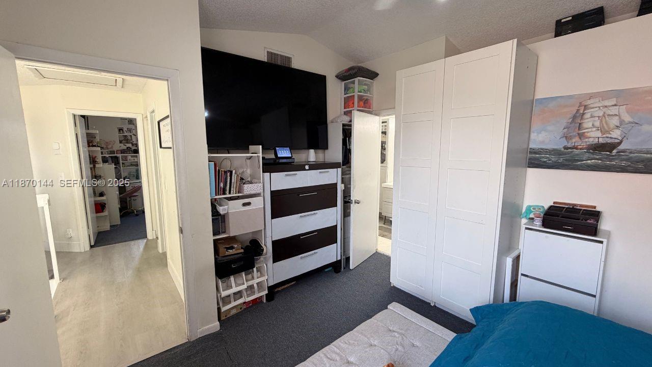 965 SW 180th Ter Pembroke Pines, FL 33029