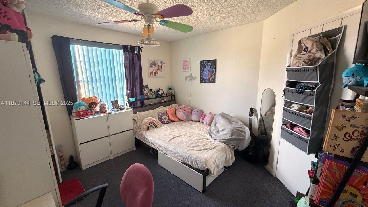 965 SW 180th Ter Pembroke Pines, FL 33029