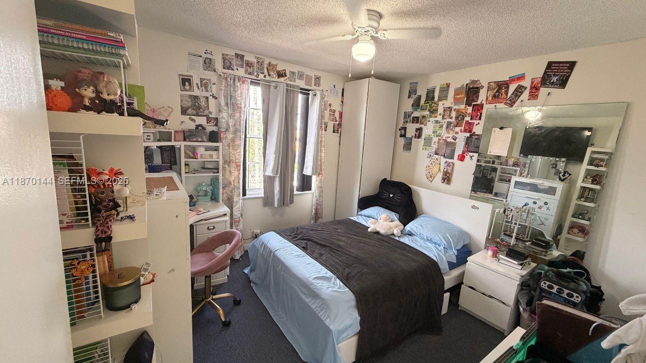 965 SW 180th Ter Pembroke Pines, FL 33029