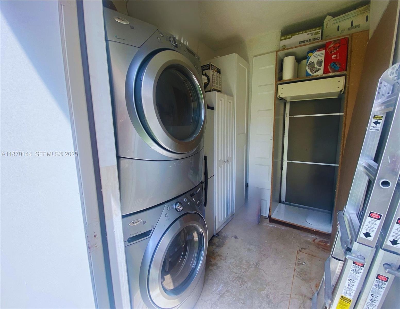 965 SW 180th Ter Pembroke Pines, FL 33029